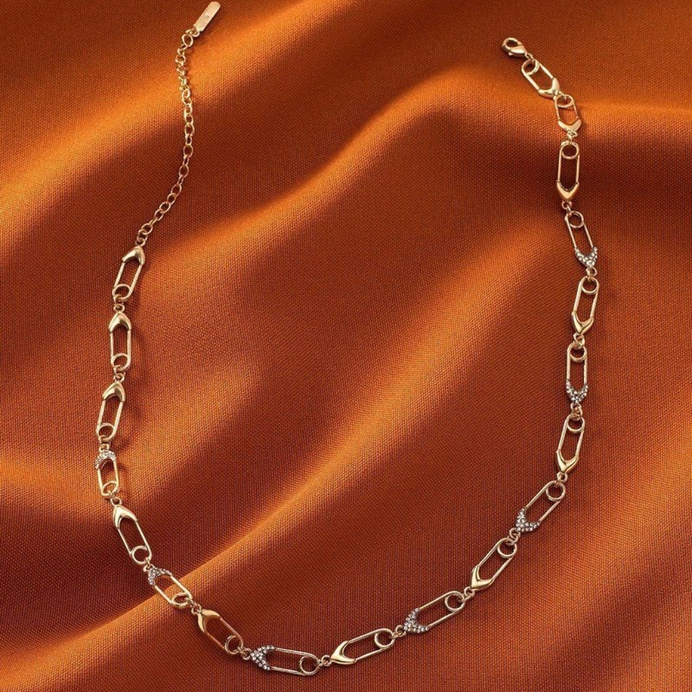 Stella and Dot Safety Pin Link Necklace